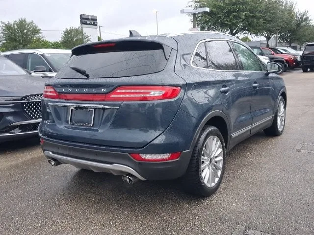 2019 Lincoln MKC Standard photo 4