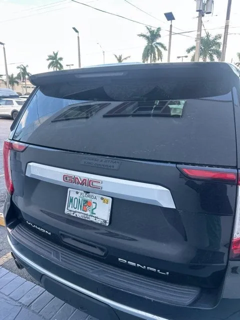 2022 GMC Yukon XL Denali photo 14