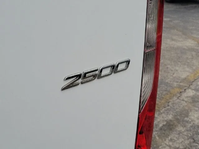 2025 Mercedes-Benz Sprinter 2500 Passenger 144 WB photo 6
