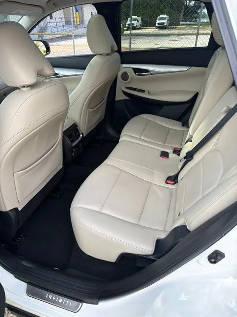 2019 INFINITI QX50 ESSENTIAL photo 5
