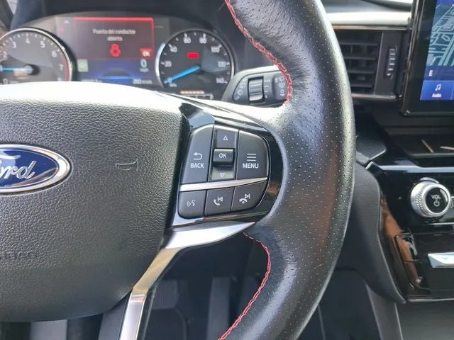 2023 Ford Explorer ST-Line photo 18