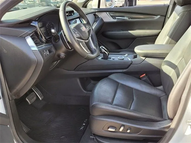 2020 Cadillac XT5 Sport photo 3