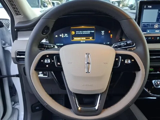 2024 Lincoln Corsair Premiere photo 14