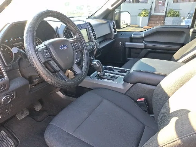 2018 Ford F-150 XLT photo 9