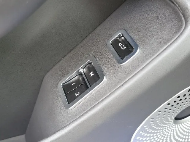 2023 Bentley Flying Spur Mulliner W12 photo 16
