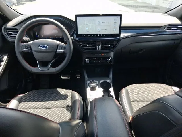 2023 Ford Escape ST-Line photo 7