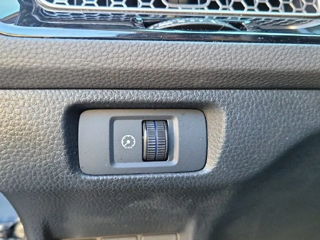 2025 Honda Civic LX photo 14