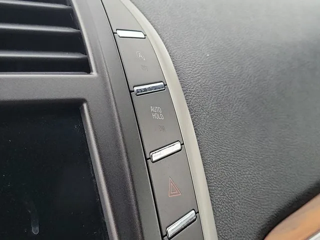 2017 Lincoln MKC Select photo 25