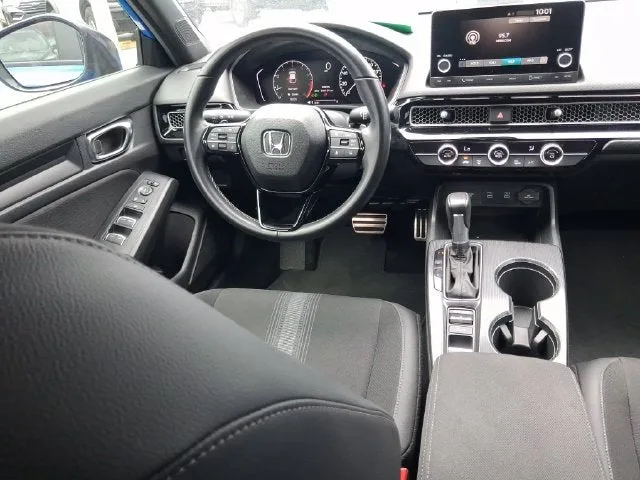 2025 Honda Civic Sport photo 8