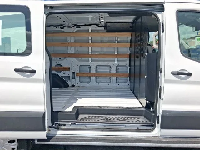2025 Ford Transit-250 Base photo 7