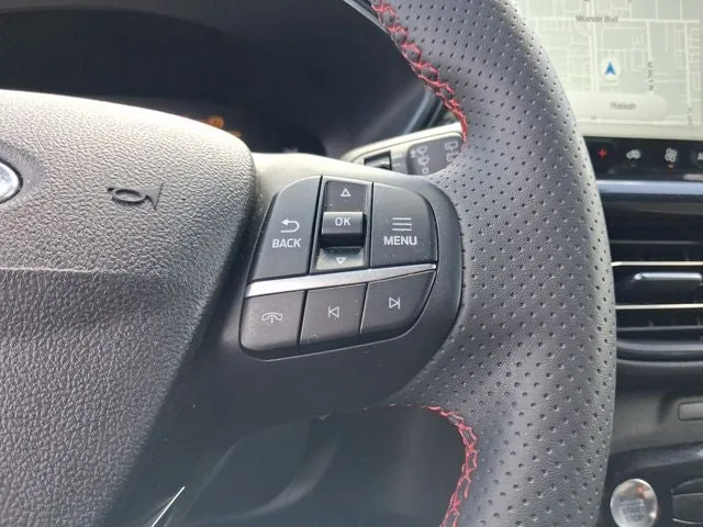 2023 Ford Escape ST-Line photo 17