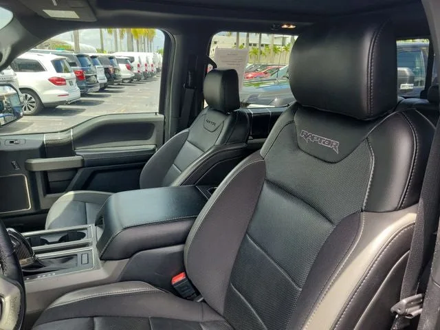 2020 Ford F-150 Raptor photo 12