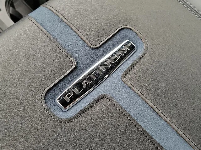 2026 Ford F-450SD Platinum DRW photo 38