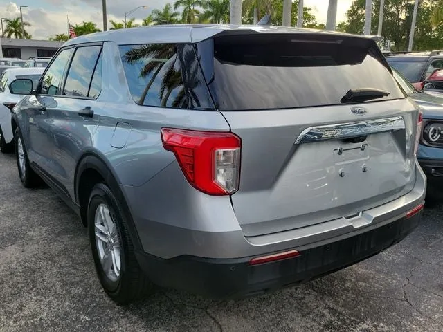 2023 Ford Explorer Base photo 4