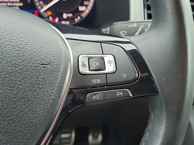 2019 Volkswagen Atlas 3.6L V6 SEL R-Line R-Line photo 22