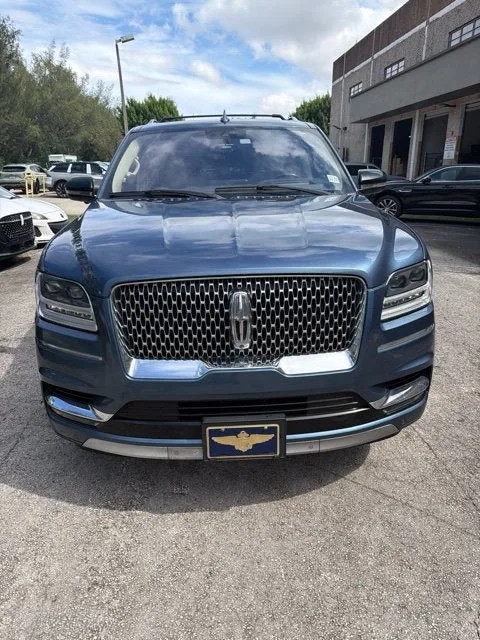 2018 Lincoln Navigator Reserve photo 2