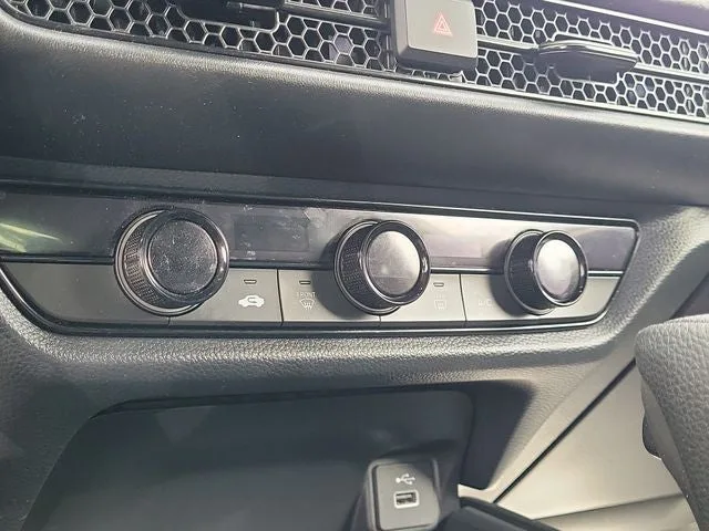 2025 Honda HR-V LX photo 23