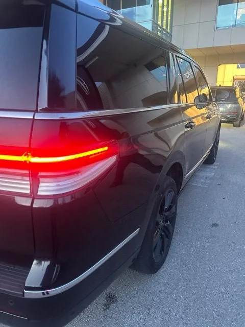 2023 Lincoln Navigator L Reserve photo 4