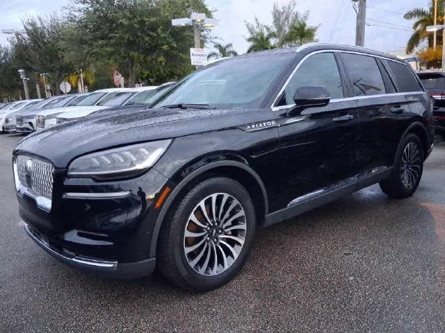 2023 Lincoln Aviator Reserve Premium photo 2