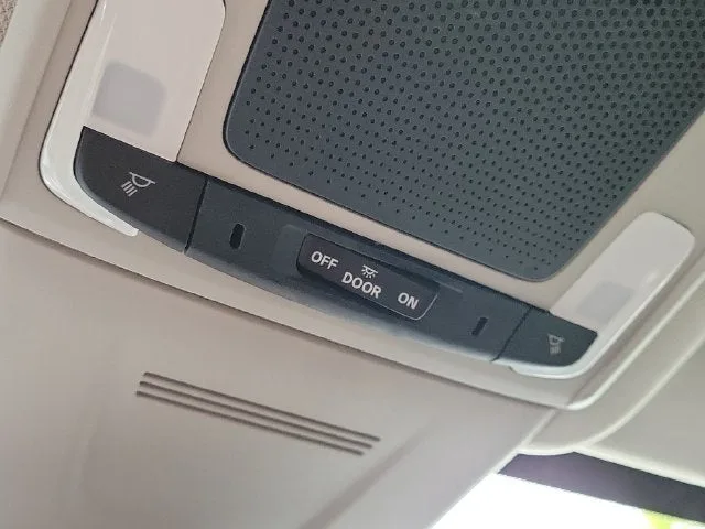 2025 Honda CR-V LX photo 25