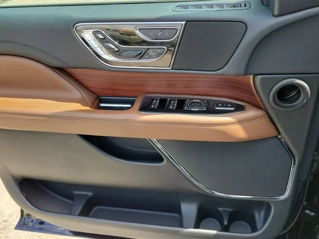2023 Lincoln Navigator Reserve photo 15