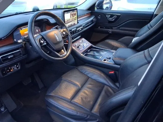 2023 Lincoln Aviator Reserve Premium photo 10