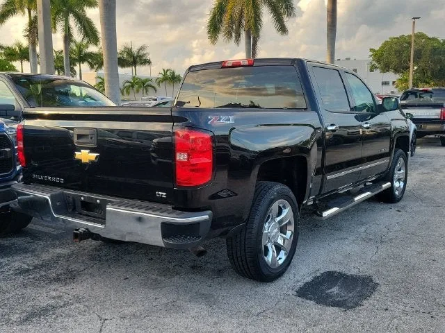 2014 Chevrolet Silverado 1500 LTZ 2LZ photo 3