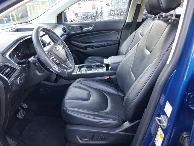 2020 Ford Edge Titanium photo 12