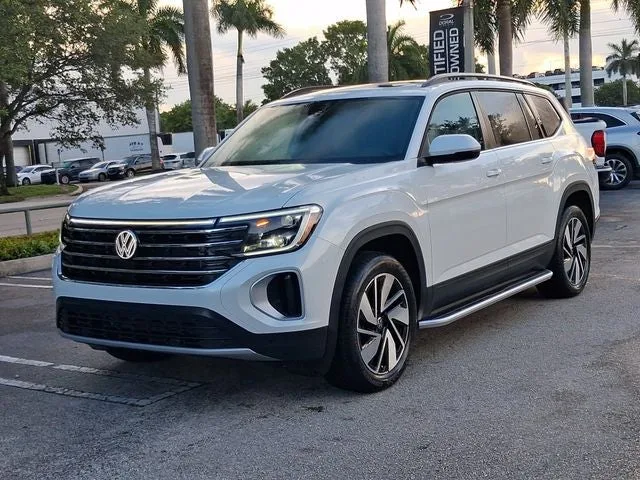 2026 Volkswagen Atlas 2.0T SE w/Technology photo 2