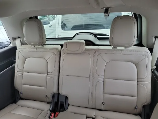 2023 Lincoln Navigator Reserve photo 12