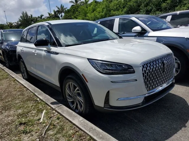 2025 Lincoln Corsair Premiere photo 18