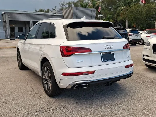 2022 Audi Q5 45 S line Premium quattro photo 3