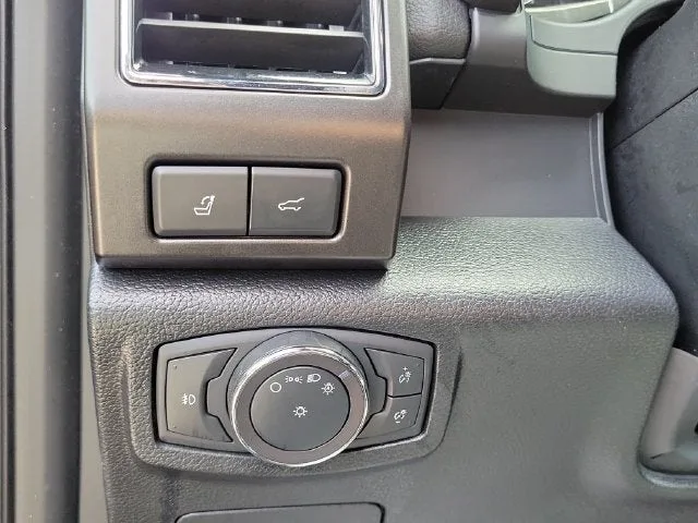 2019 Ford Expedition Limited photo 14