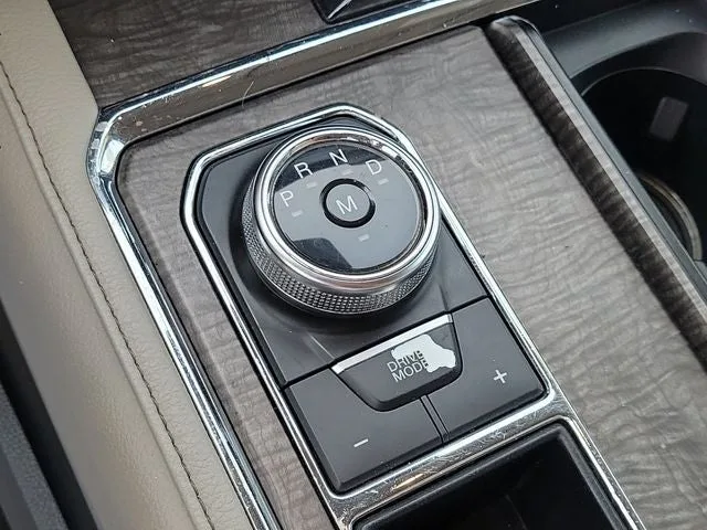 2018 Ford Expedition Limited photo 28