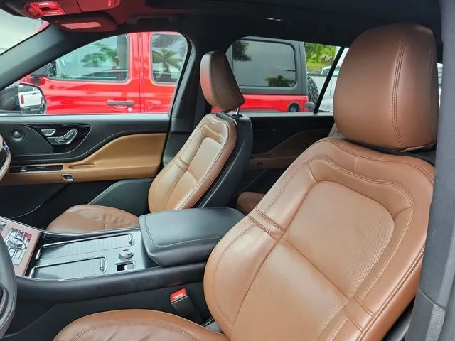 2024 Lincoln Aviator Reserve Premium photo 9