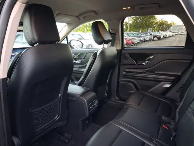 2023 Lincoln Corsair Standard photo 5