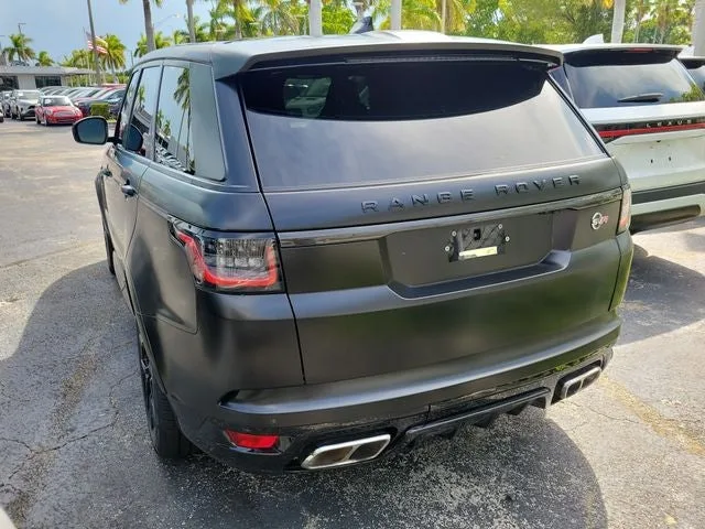 2022 Land Rover Range Rover Sport SVR photo 3