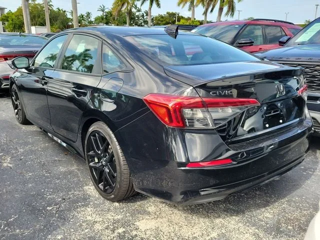 2024 Honda Civic Sport photo 4