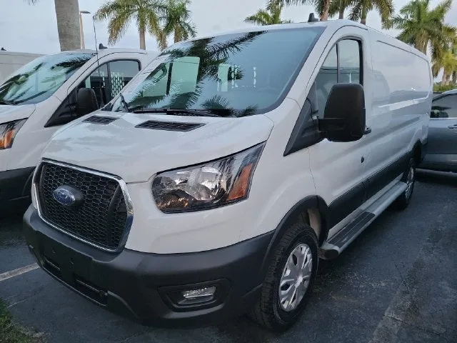 2025 Ford Transit-250 Base photo 27