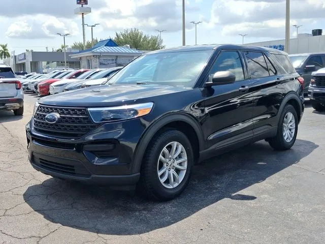 2020 Ford Explorer Base photo 2