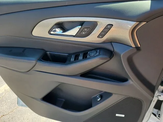 2023 Chevrolet Traverse Premier photo 12