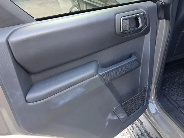 2025 Ford Bronco Outer Banks photo 9