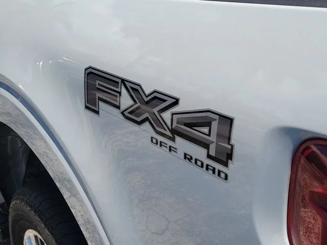 2024 Ford F-150 Lariat photo 5