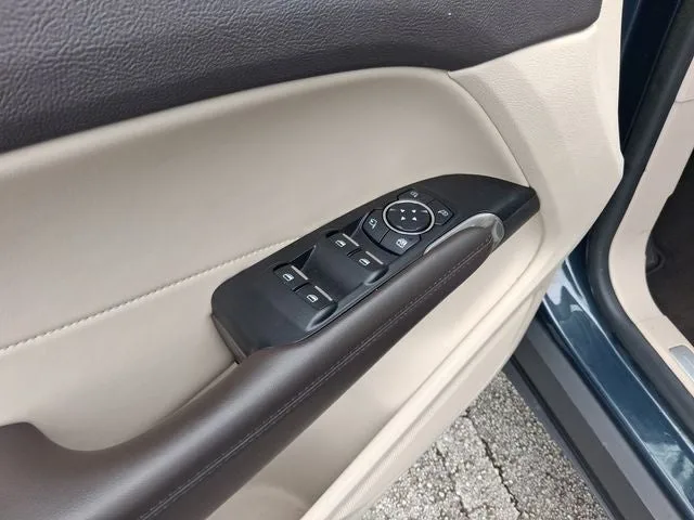 2019 Lincoln MKC Select photo 14