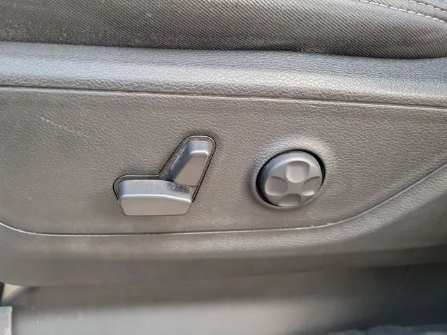 2019 RAM 1500 Big Horn/Lone Star photo 13
