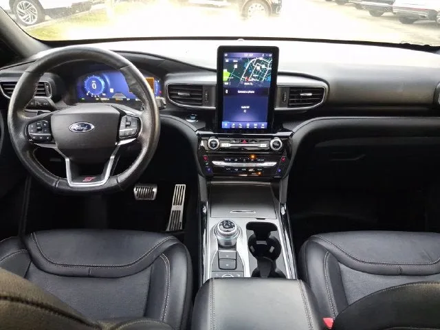 2022 Ford Explorer ST photo 7