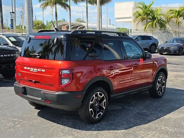 2023 Ford Bronco Sport Outer Banks photo 3