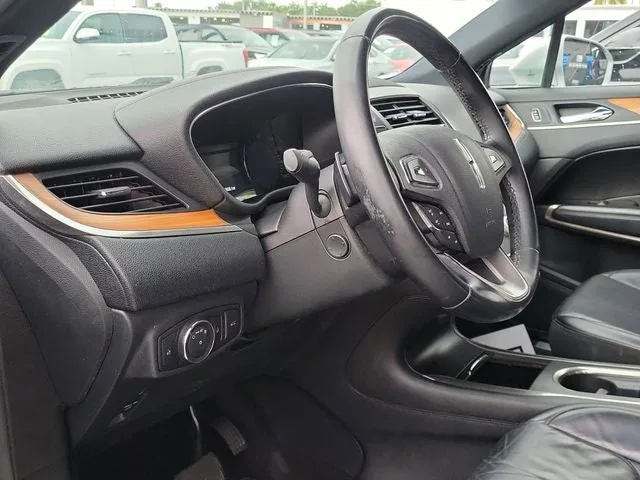 2017 Lincoln MKC Select photo 8