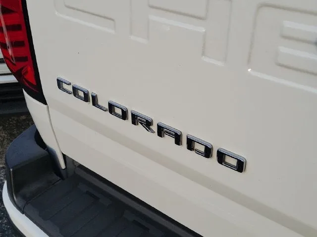 2021 Chevrolet Colorado Z71 photo 6