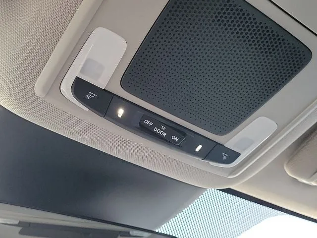 2024 Honda Pilot EX-L 7 Passenger photo 29